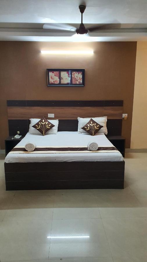 S4 Residency Hotel Chennai Ngoại thất bức ảnh