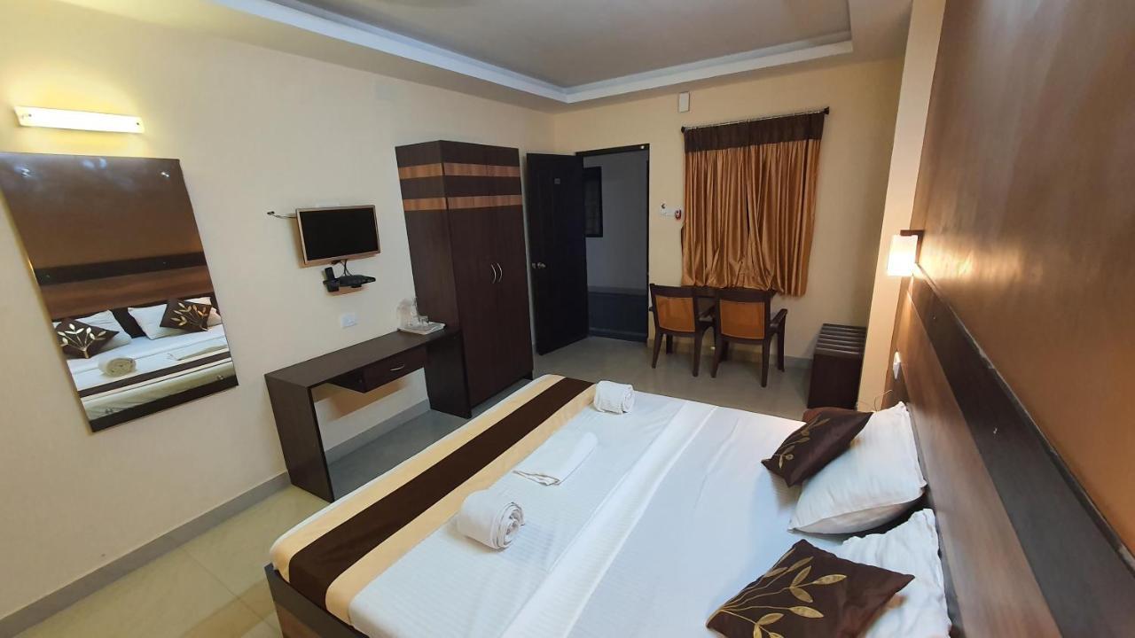 S4 Residency Hotel Chennai Ngoại thất bức ảnh