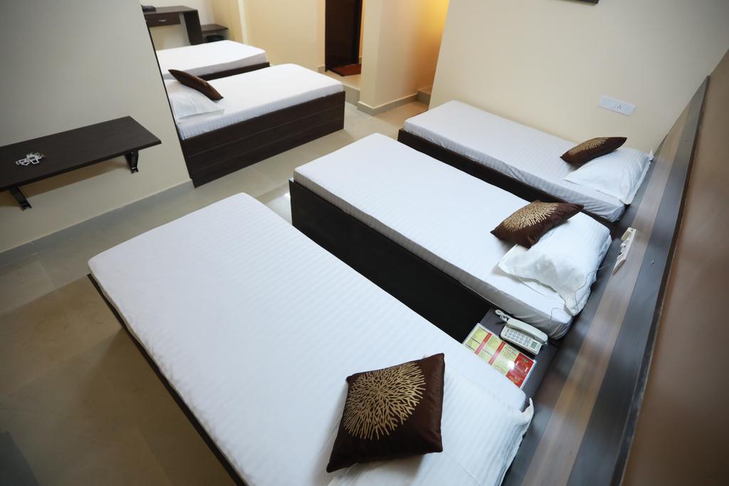S4 Residency Hotel Chennai Ngoại thất bức ảnh